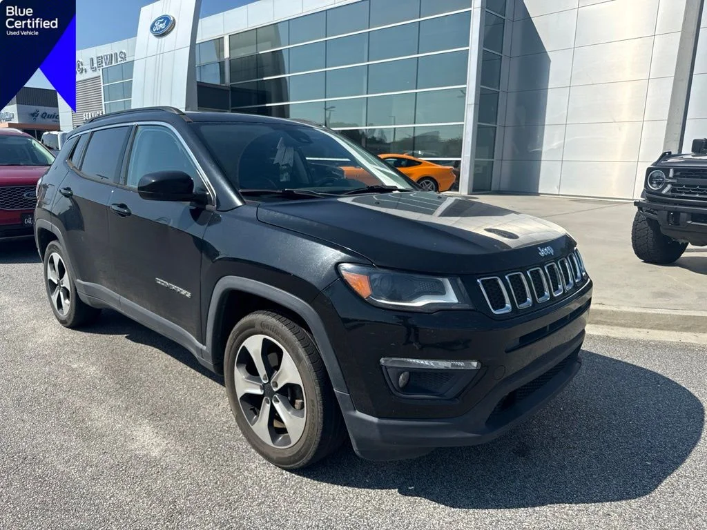 Used 2018 Diamond Black Jeep Latitude image 1