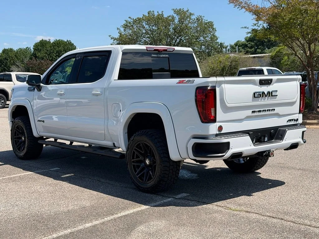 New 2026 Summit White GMC AT4 image 32