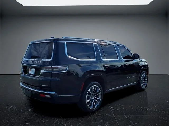 Used 2022 Black Jeep Series III image 3