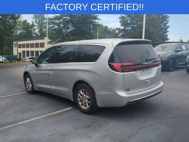 Used 2024 Silver Chrysler Touring L image 3