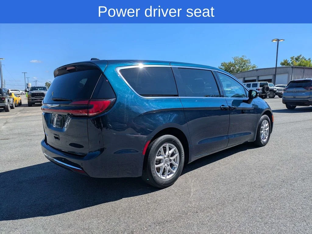 Used 2023 Blue Chrysler Touring L image 4