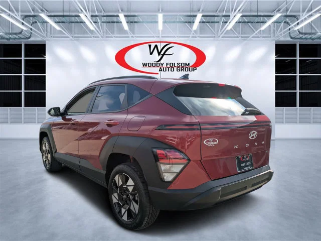 Used 2024 Red Hyundai SEL image 5