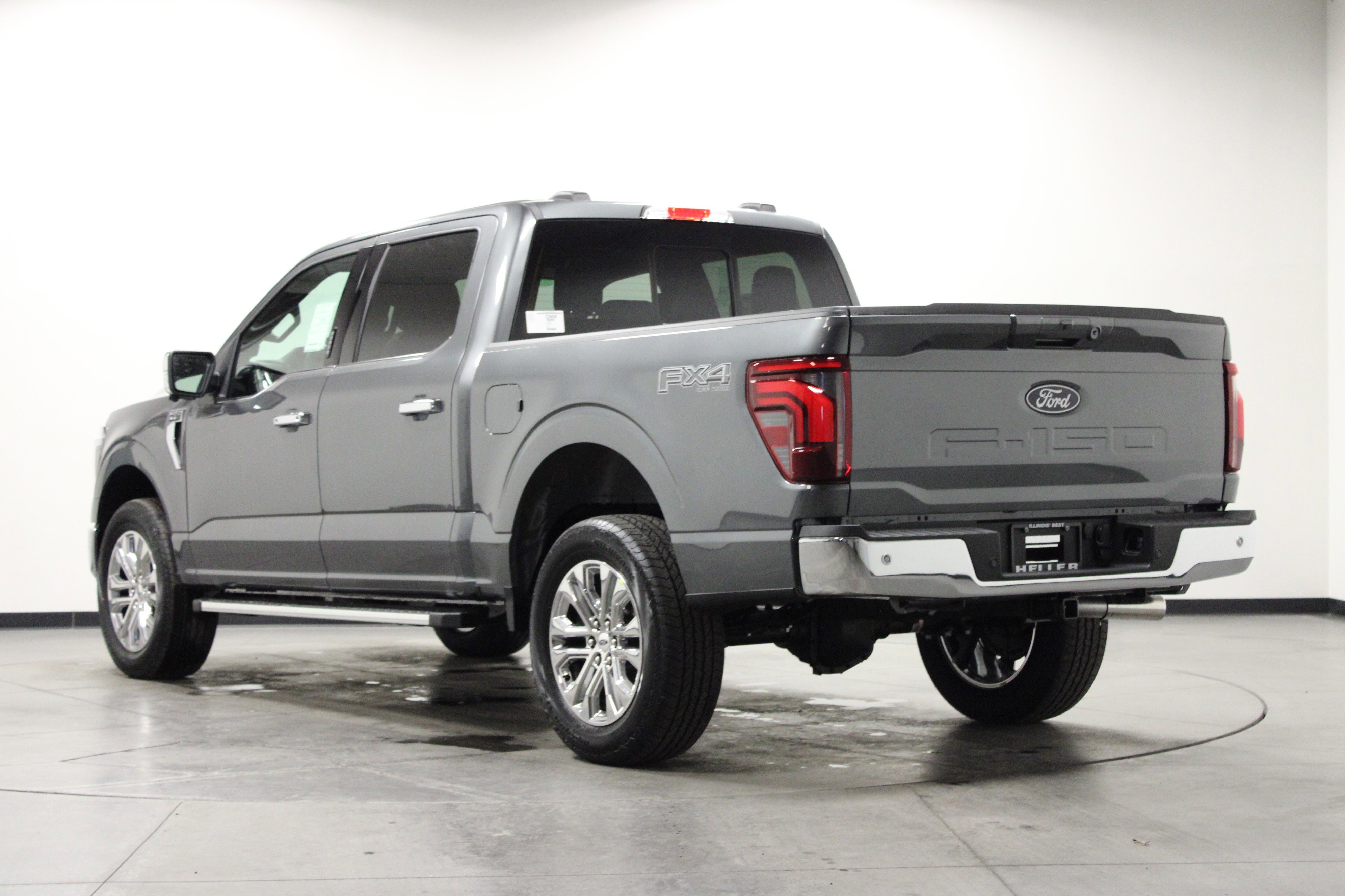 New 2026 Carbonized Gray Metallic Ford LARIAT image 6