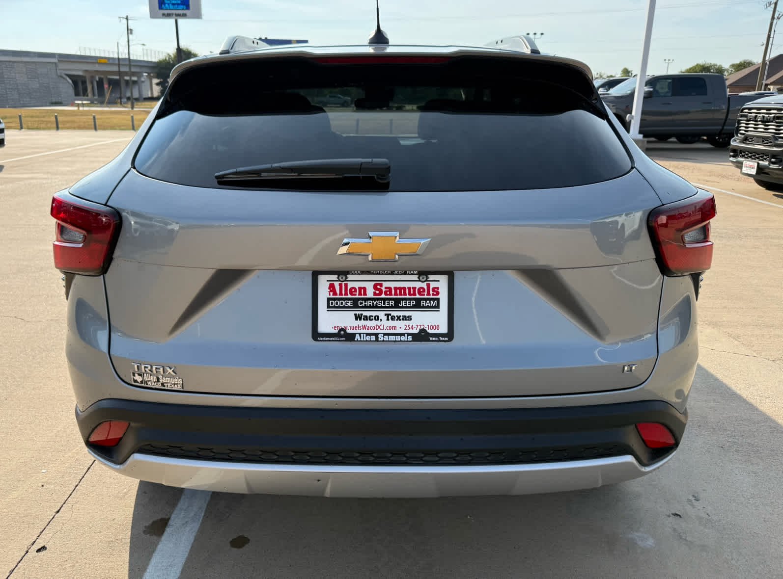 Used 2025 Sterling Gray Metallic Chevrolet LT image 7
