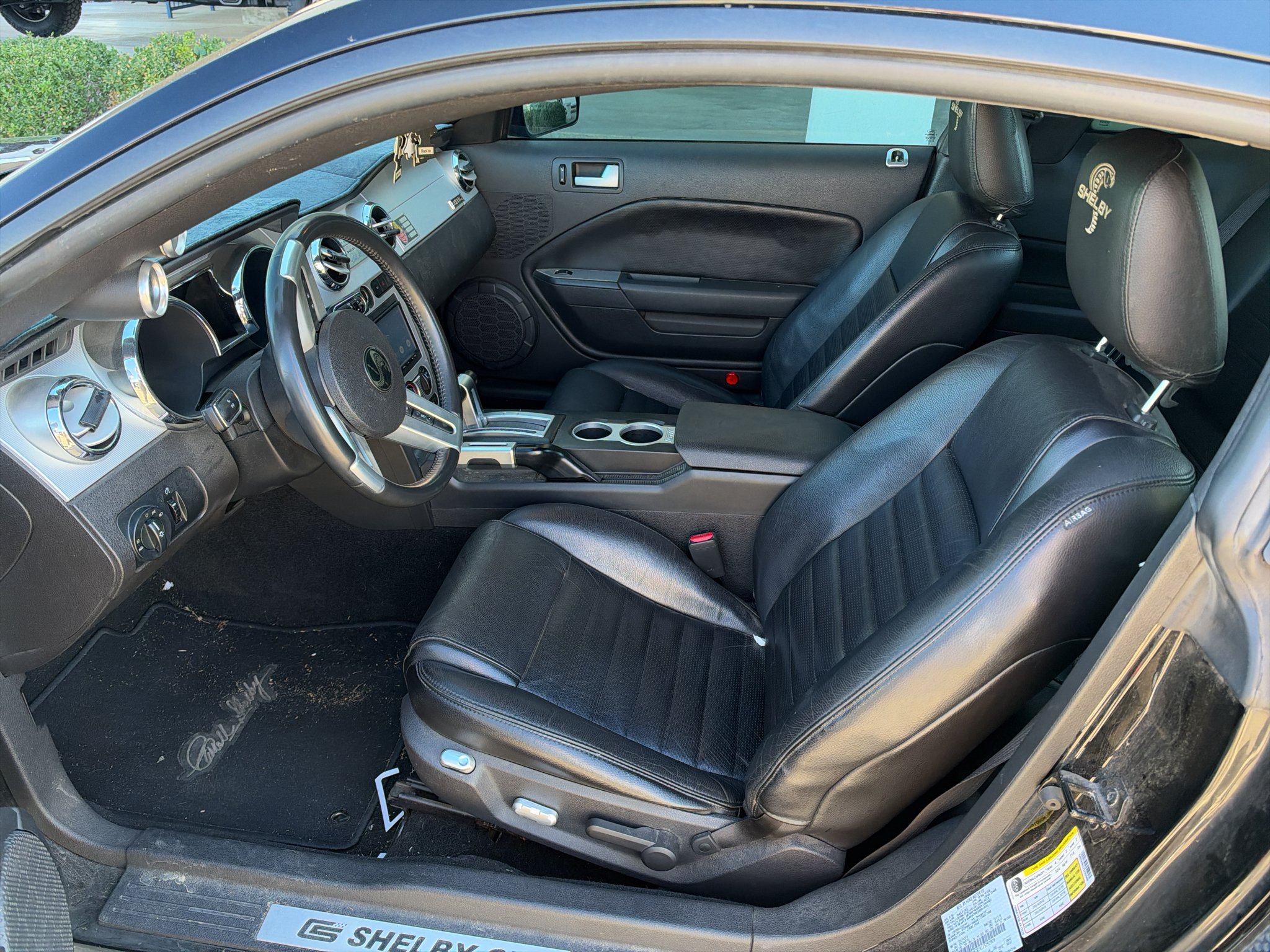 Used 2007 Black Clearcoat Ford GT Premium image 11