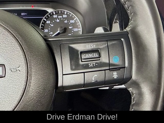 2025 Nissan Pathfinder SV - Photo 14