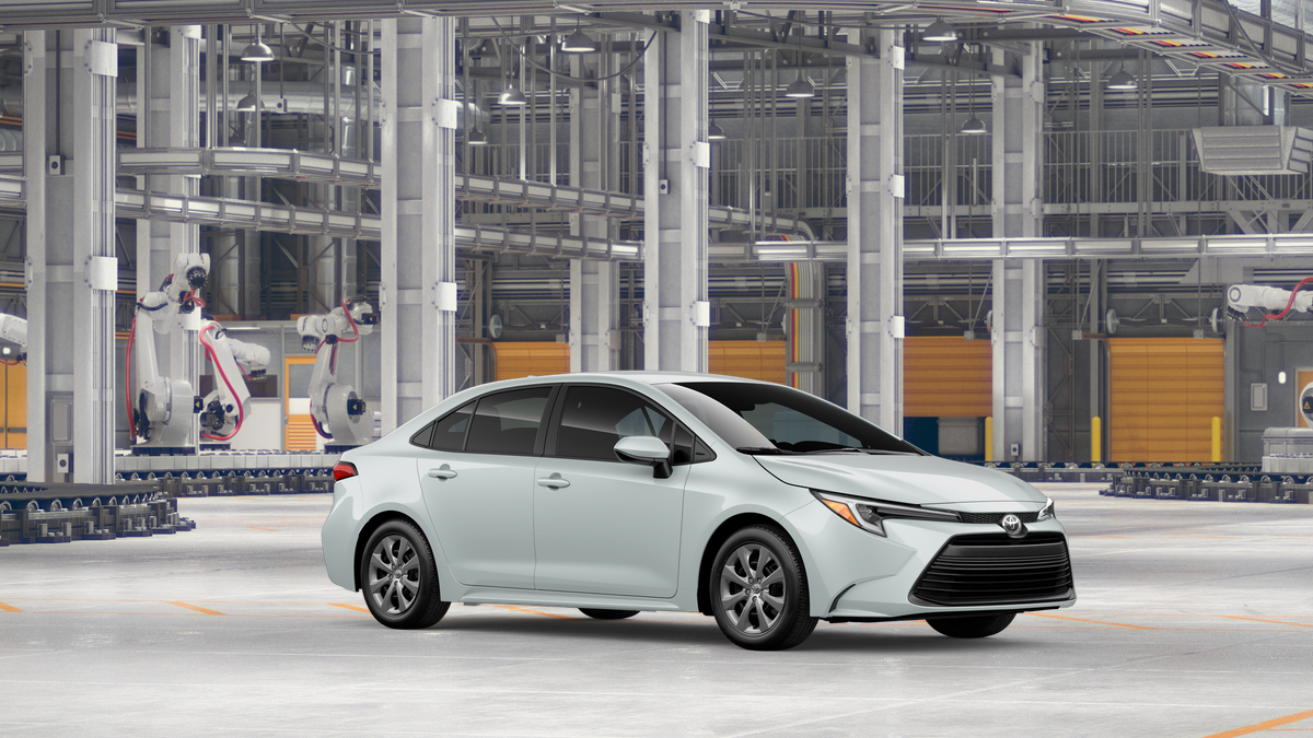 New 2026 Wind Chill Pearl Toyota Hybrid LE image 14