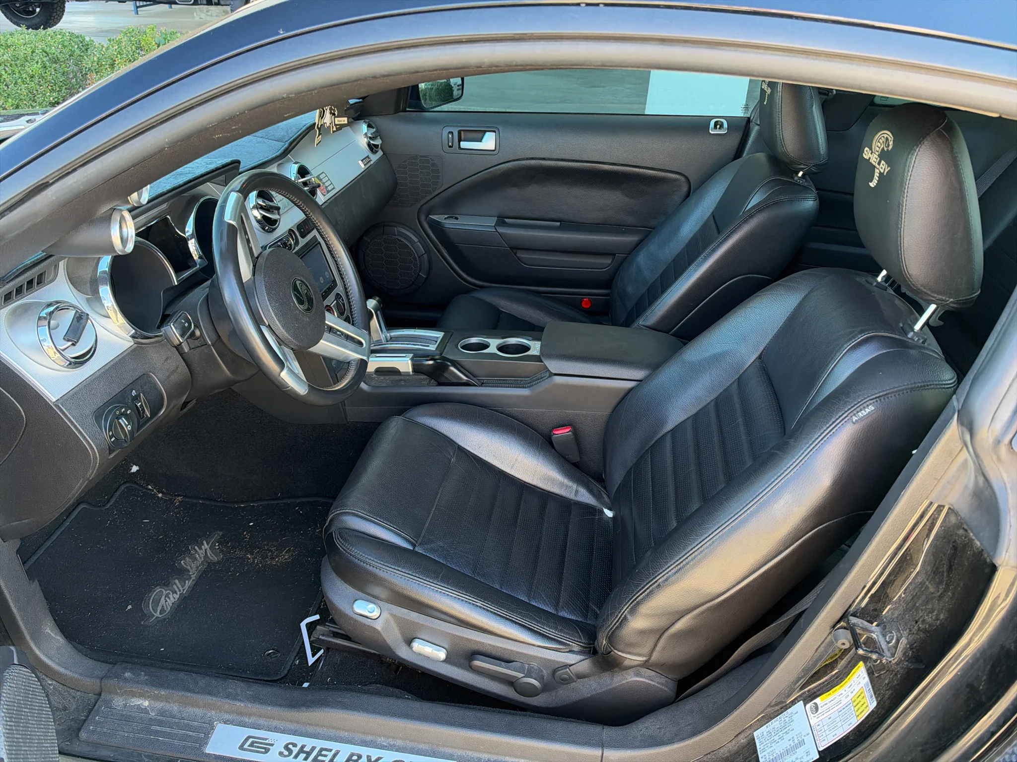 Used 2007 Black Clearcoat Ford GT Premium image 11