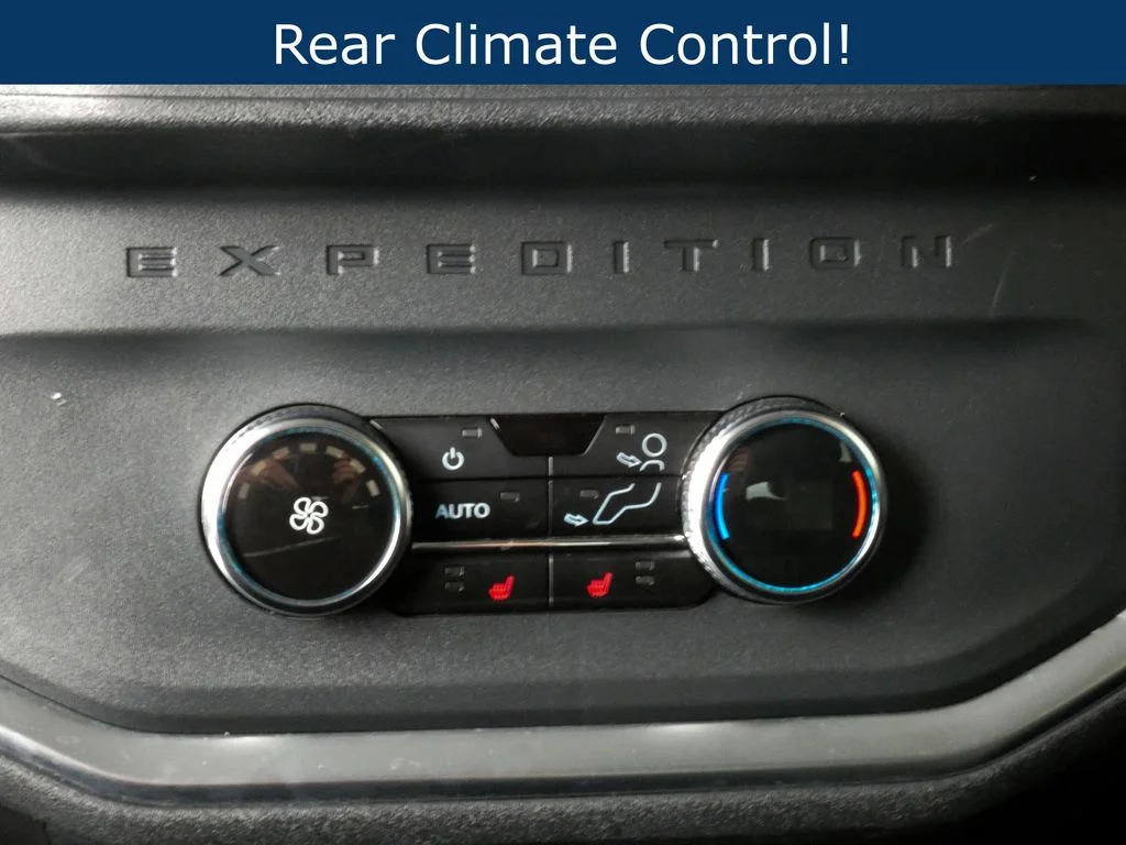 Used 2025 White Ford Platinum image 42