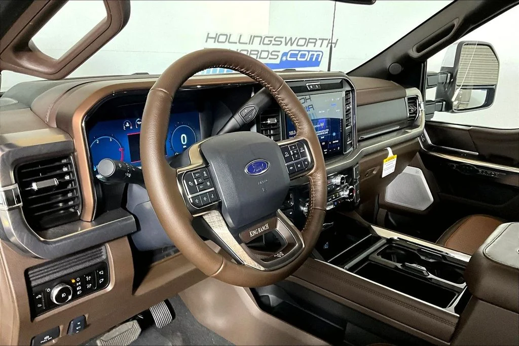 New 2026 Gray Ford King Ranch image 6