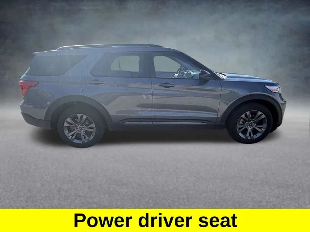 Used 2023 Gray Ford XLT image 7