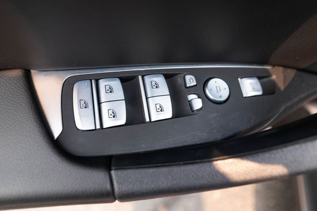 Used 2023 Jet Black BMW xDrive30i image 22