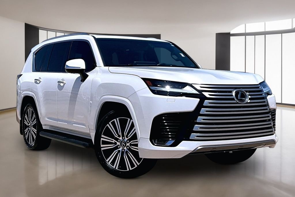 Used 2024 White Lexus 600 Luxury image 11