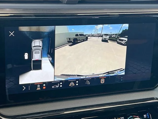 New 2026 Summit White GMC AT4 image 9