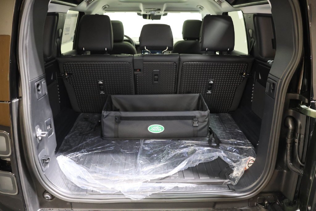 New 2026 Woolstone Green LAND ROVER S image 48