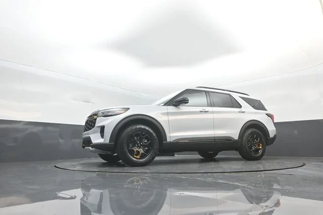 New 2026 White Ford Tremor image 33