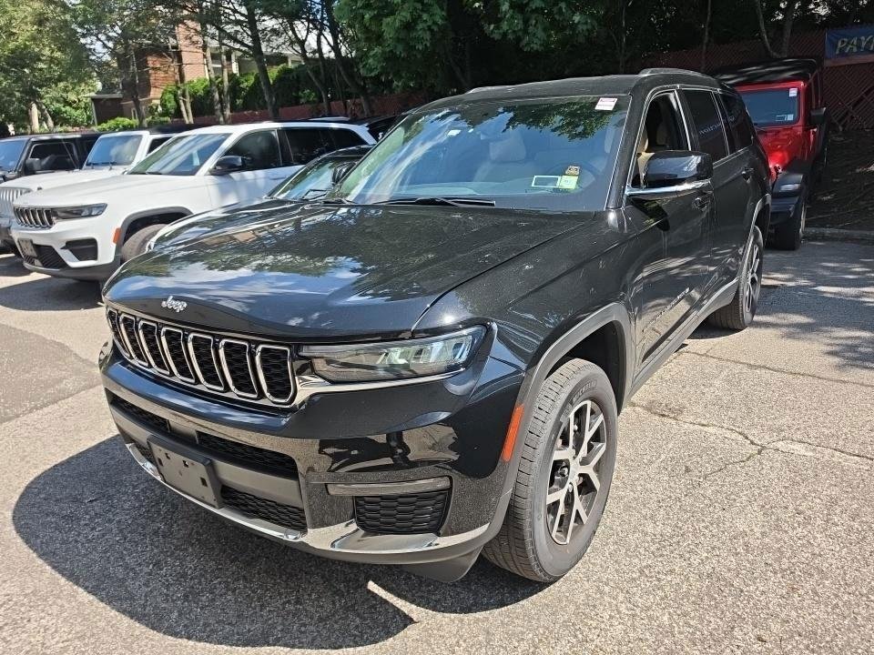 Used 2023 Black Jeep Limited image 2
