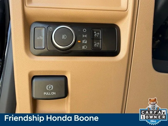 Used 2023 Black Ford XLT image 25