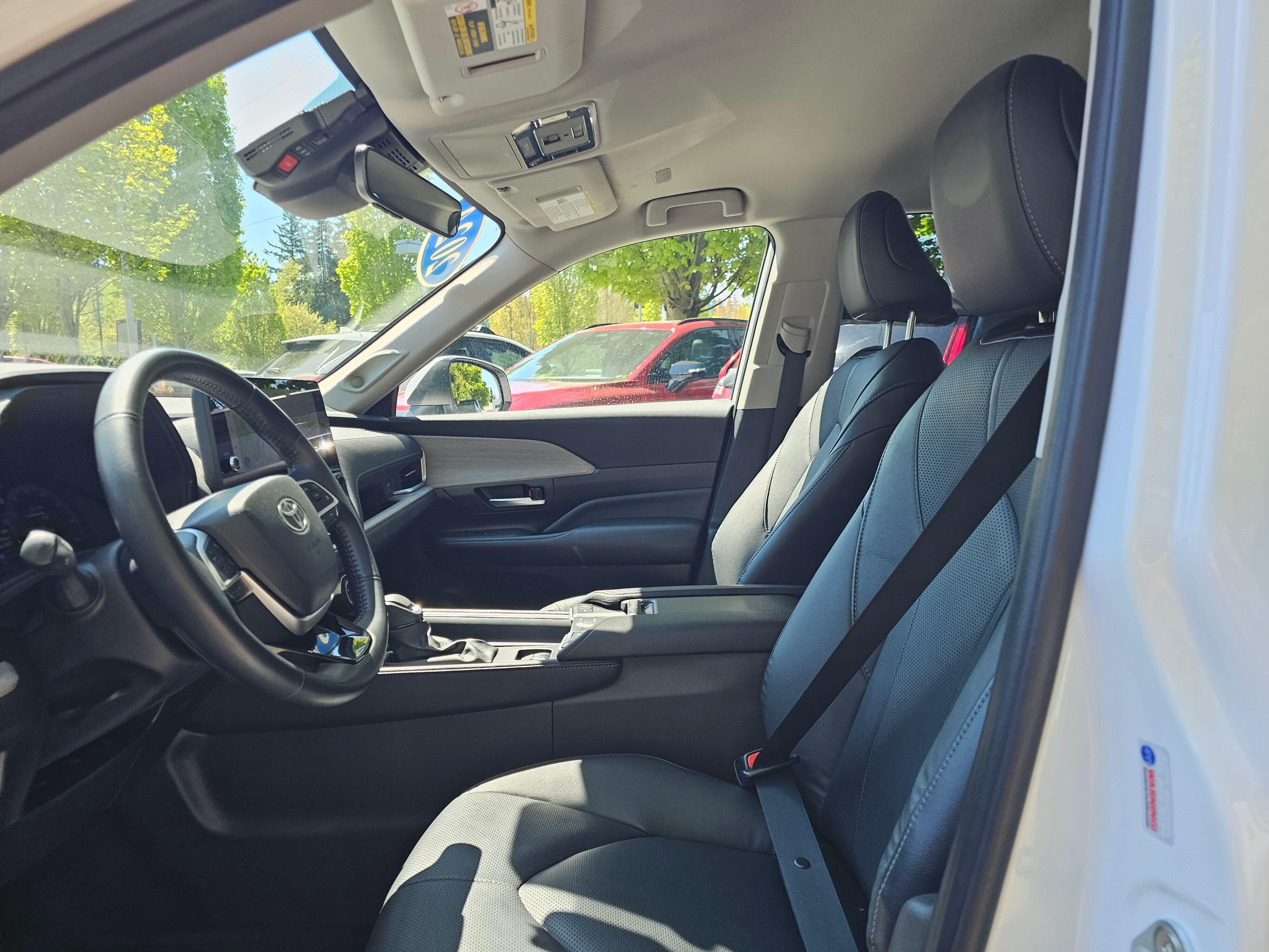 Used 2024 Wind Chill Pearl Toyota Limited image 22