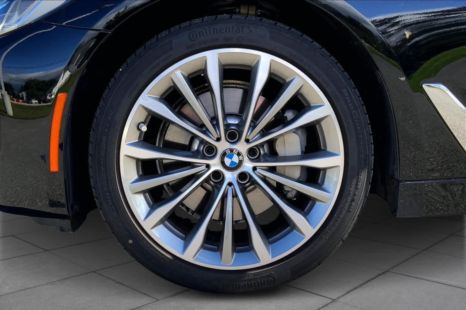 Certified Used 2021 Jet Black BMW 530i xDrive image 10
