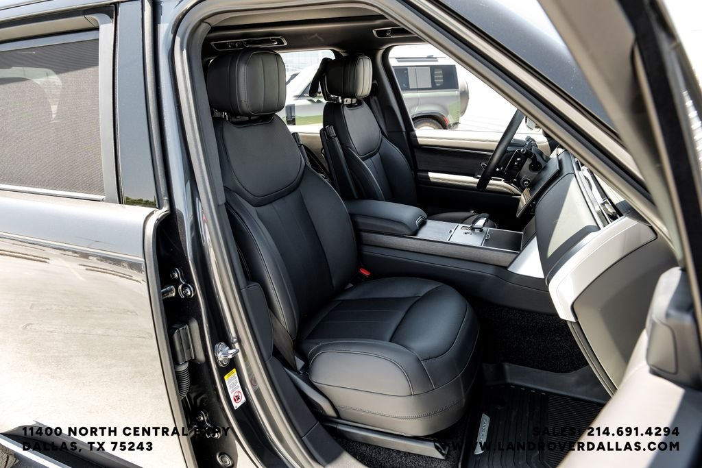 New 2026 Carpathian Gray Land Rover SE image 31