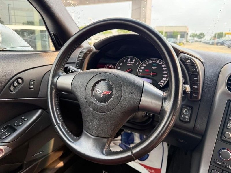Used 2006 Machine Silver Metallic Chevrolet Z06 image 13