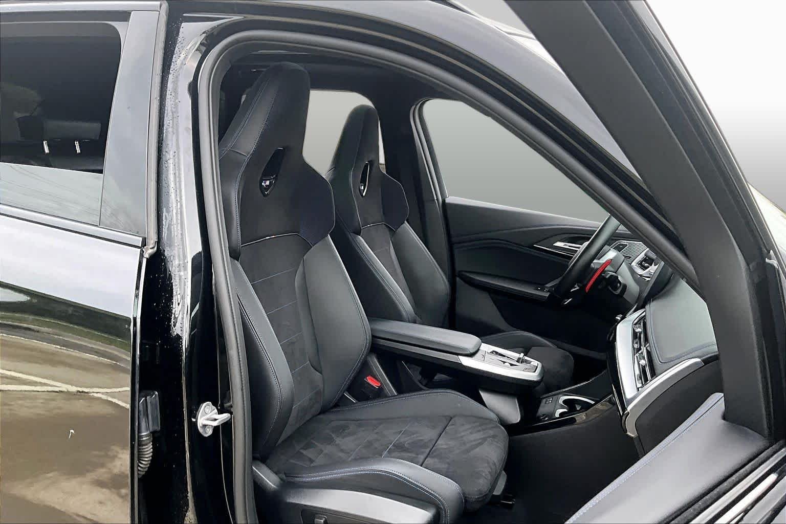 Used 2024 Black Sapphire Metallic BMW M35i image 8