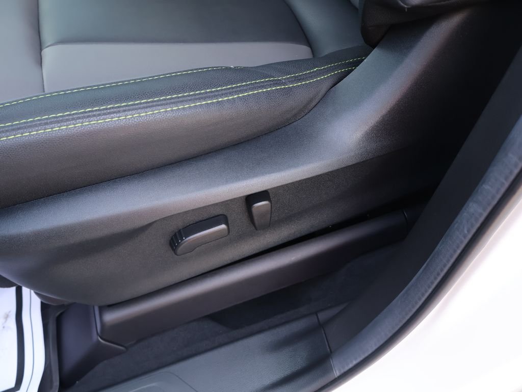 Used 2024 White Subaru Onyx Edition image 22