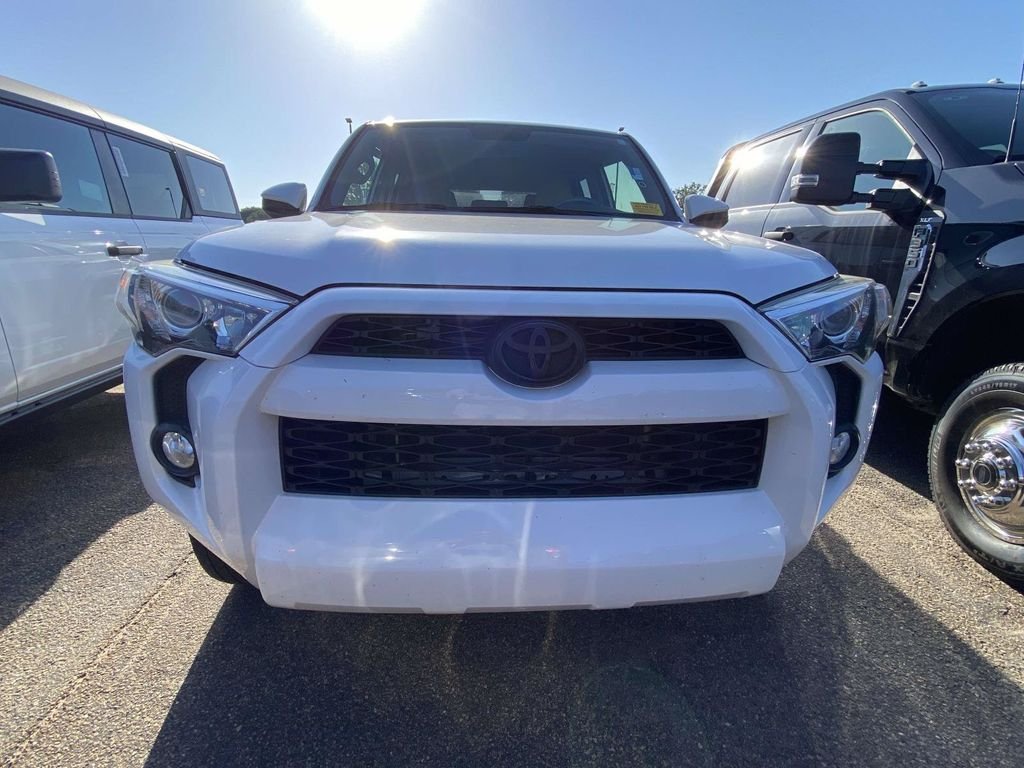 Used 2019 White Toyota SR5 image 2