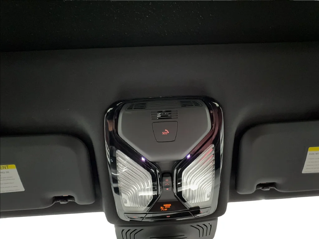 Used 2025 Gray BMW xDrive30i image 52
