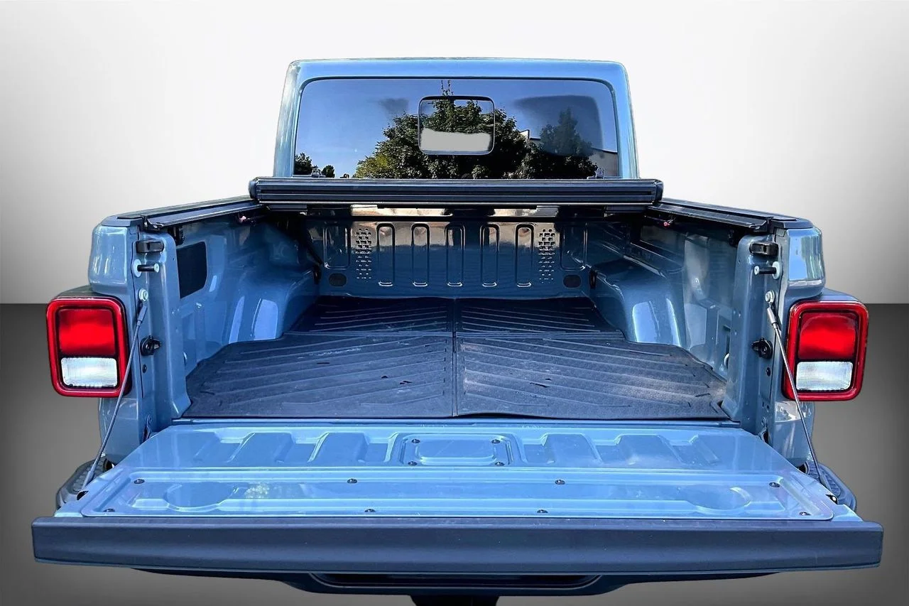 Certified Used 2025 Gray Jeep Sport S image 23