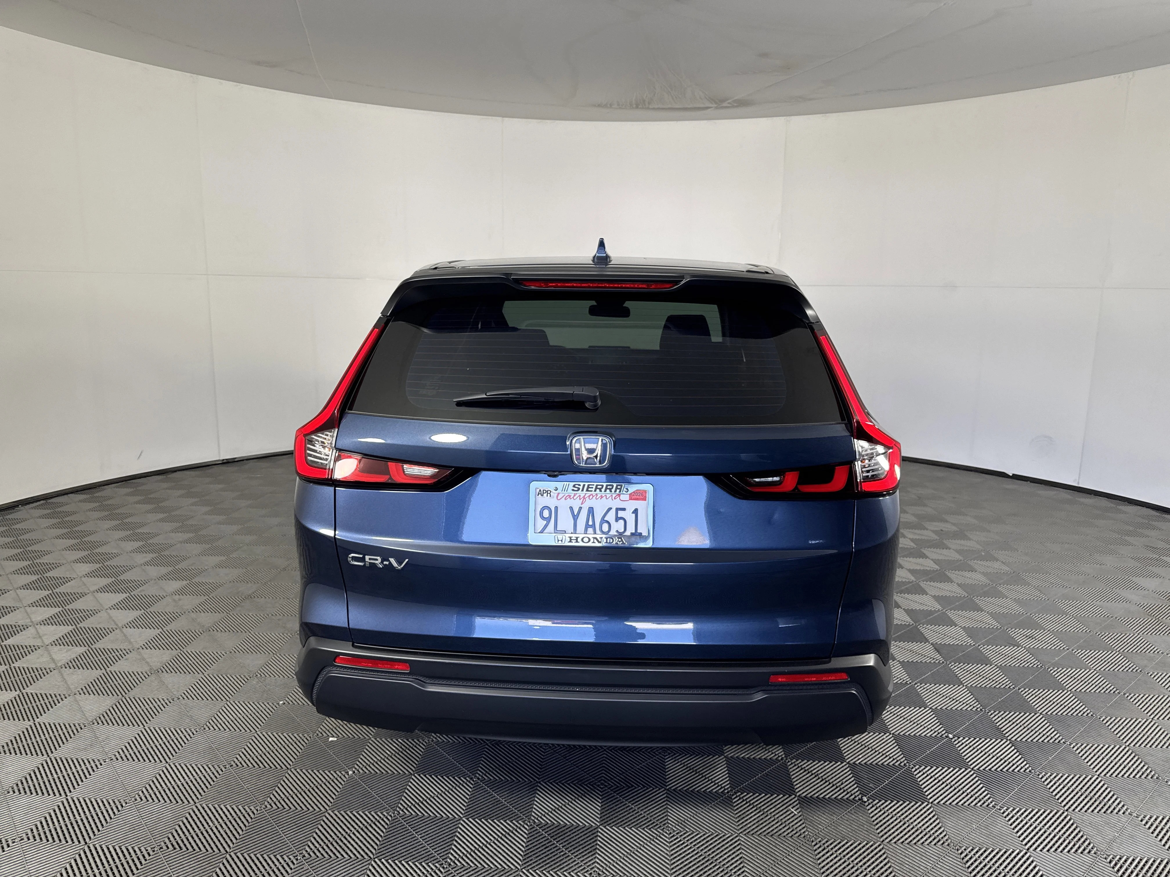 Used 2024 Canyon River Blue Metallic Honda LX image 5