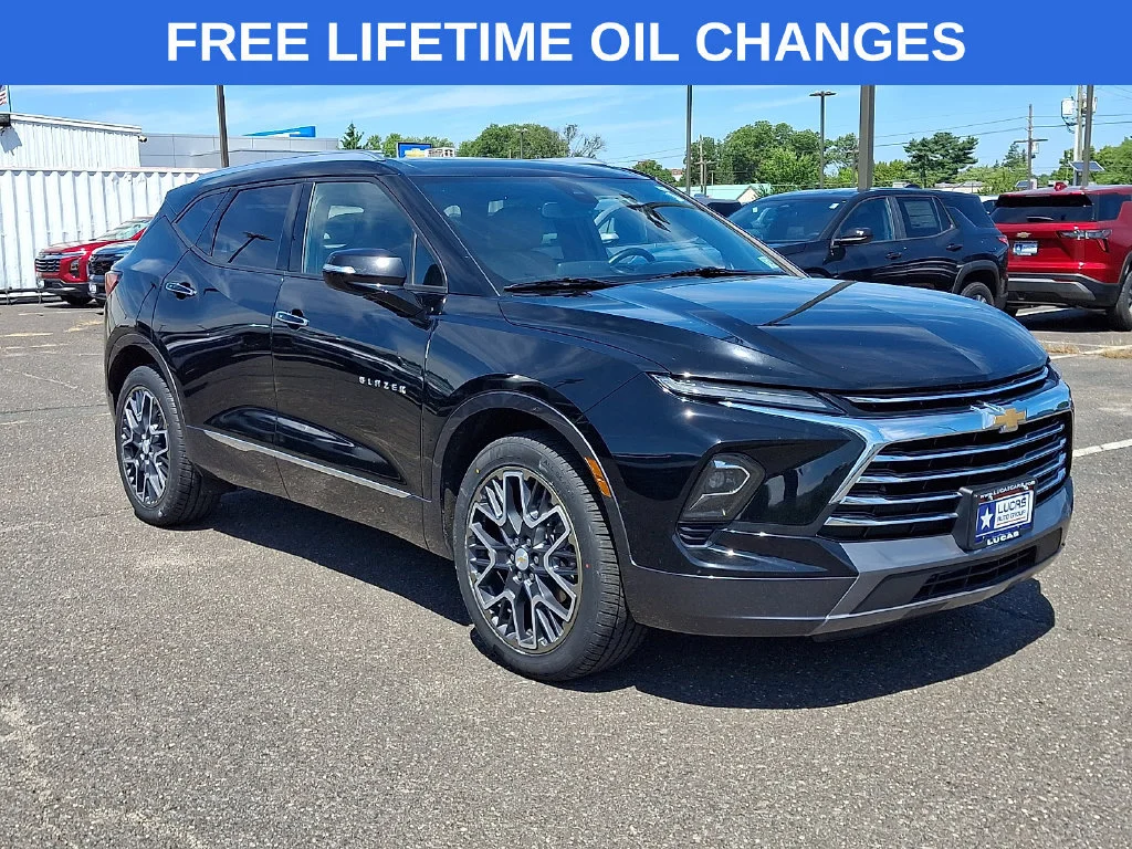 Used 2025 Black Chevrolet Premier image 1