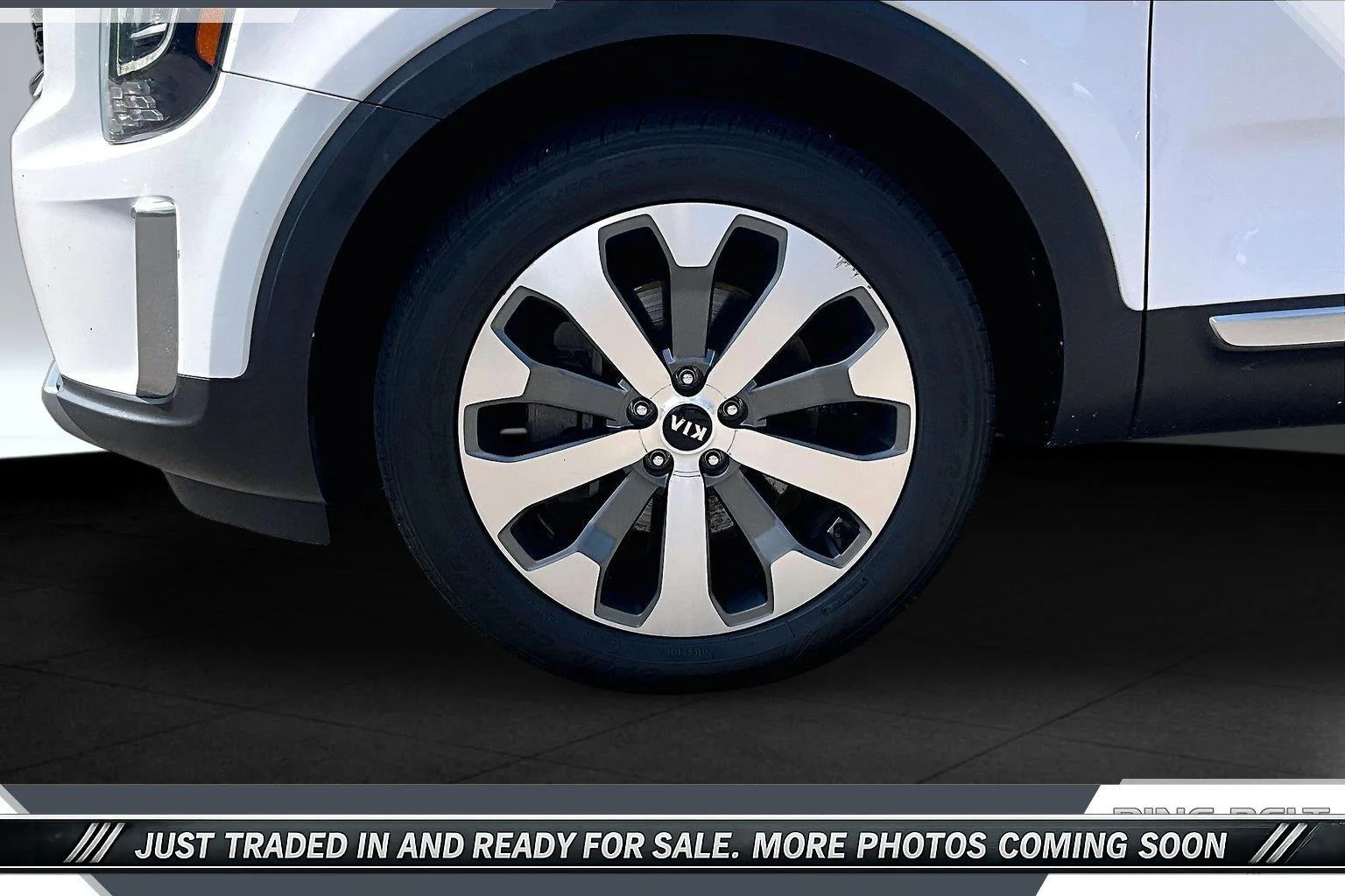 Used 2021 Glacial White Pearl Kia S image 7