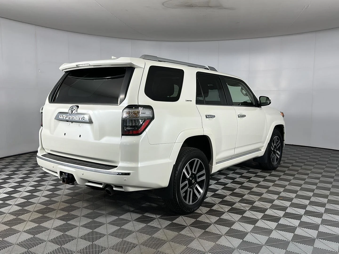 Used 2023 Blizzard Pearl Toyota Limited image 13