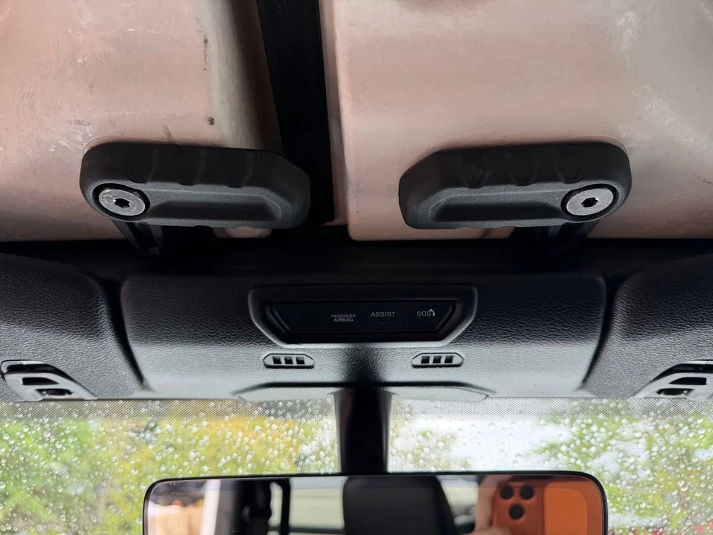 Used 2023 White Jeep Rubicon 4xe image 27