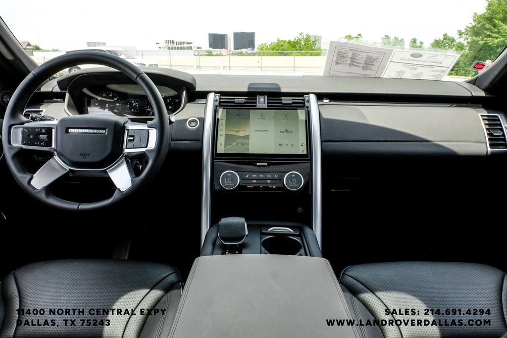 Used 2025 Black Land Rover S image 17