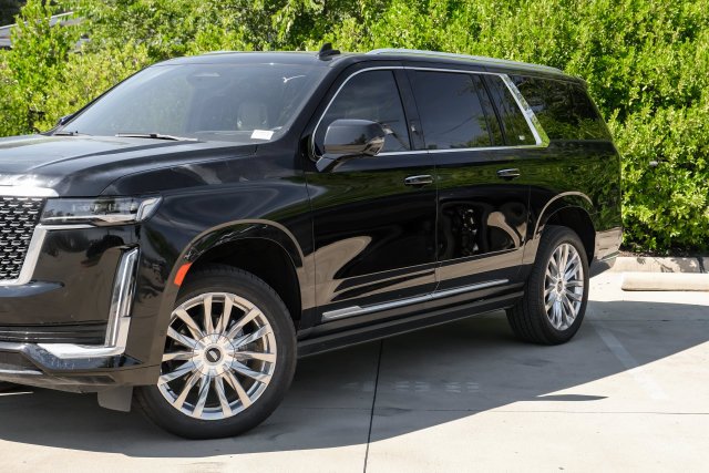 Used 2022 Black Cadillac Premium image 6