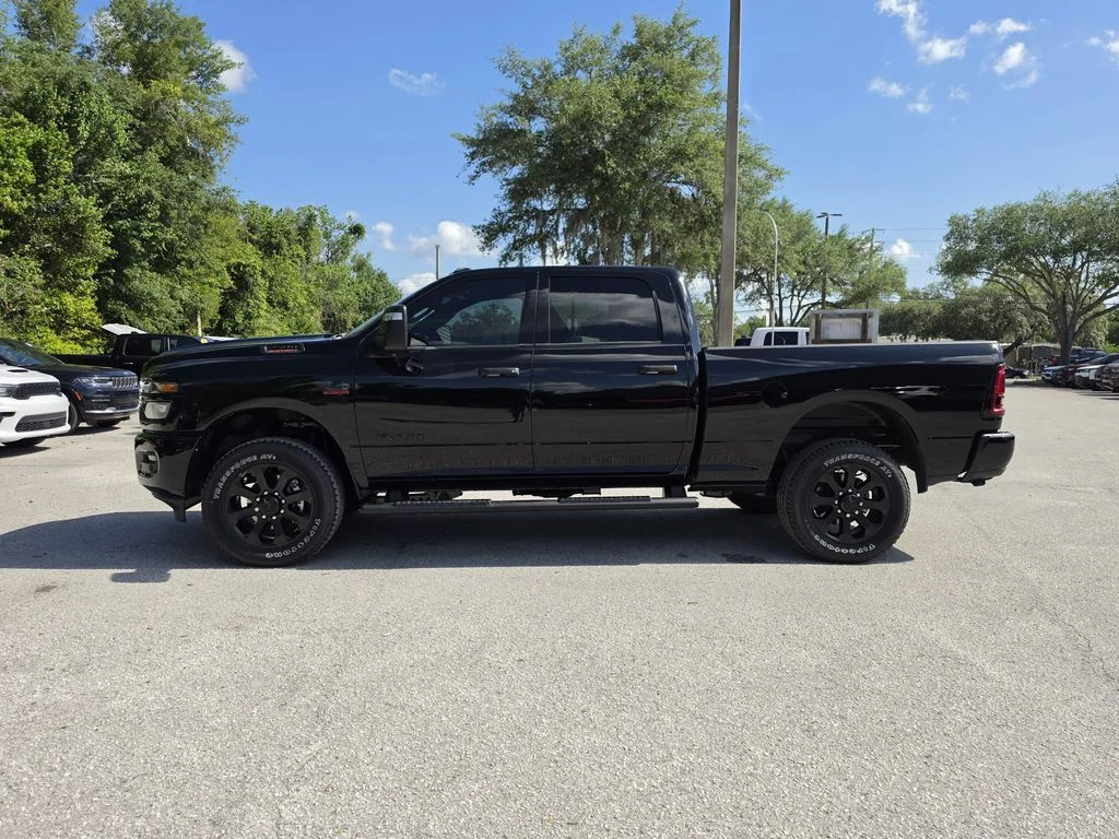 New 2026 Diamond Black Crystal Pearl-Coat Exterior Paint RAM Big Horn image 6