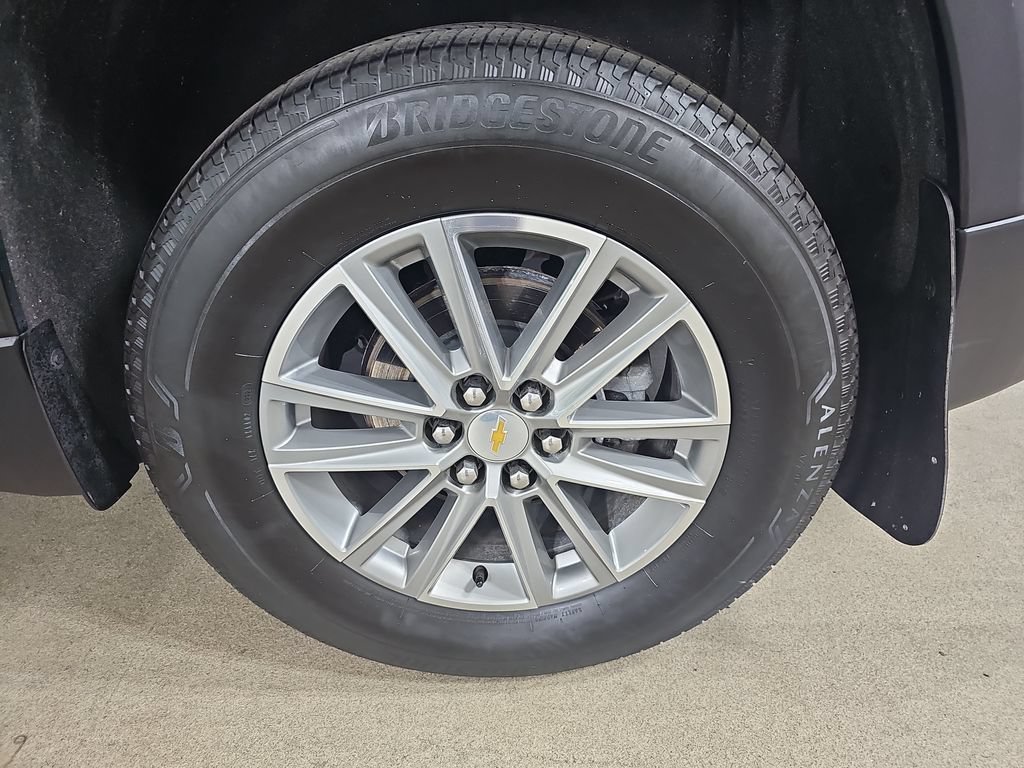 Used 2023 Northsky Blue Metallic Chevrolet LT Cloth image 39
