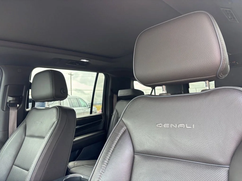 Used 2022 Black GMC Denali image 10