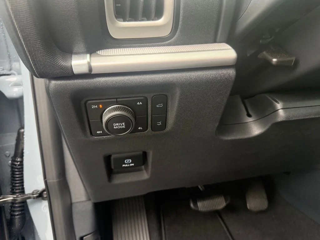 New 2026 Glacier Gray Metallic Tri-Coat Ford Active image 16