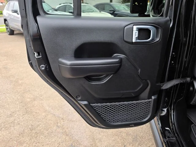 2021 Jeep Gladiator California Edition - Photo 18