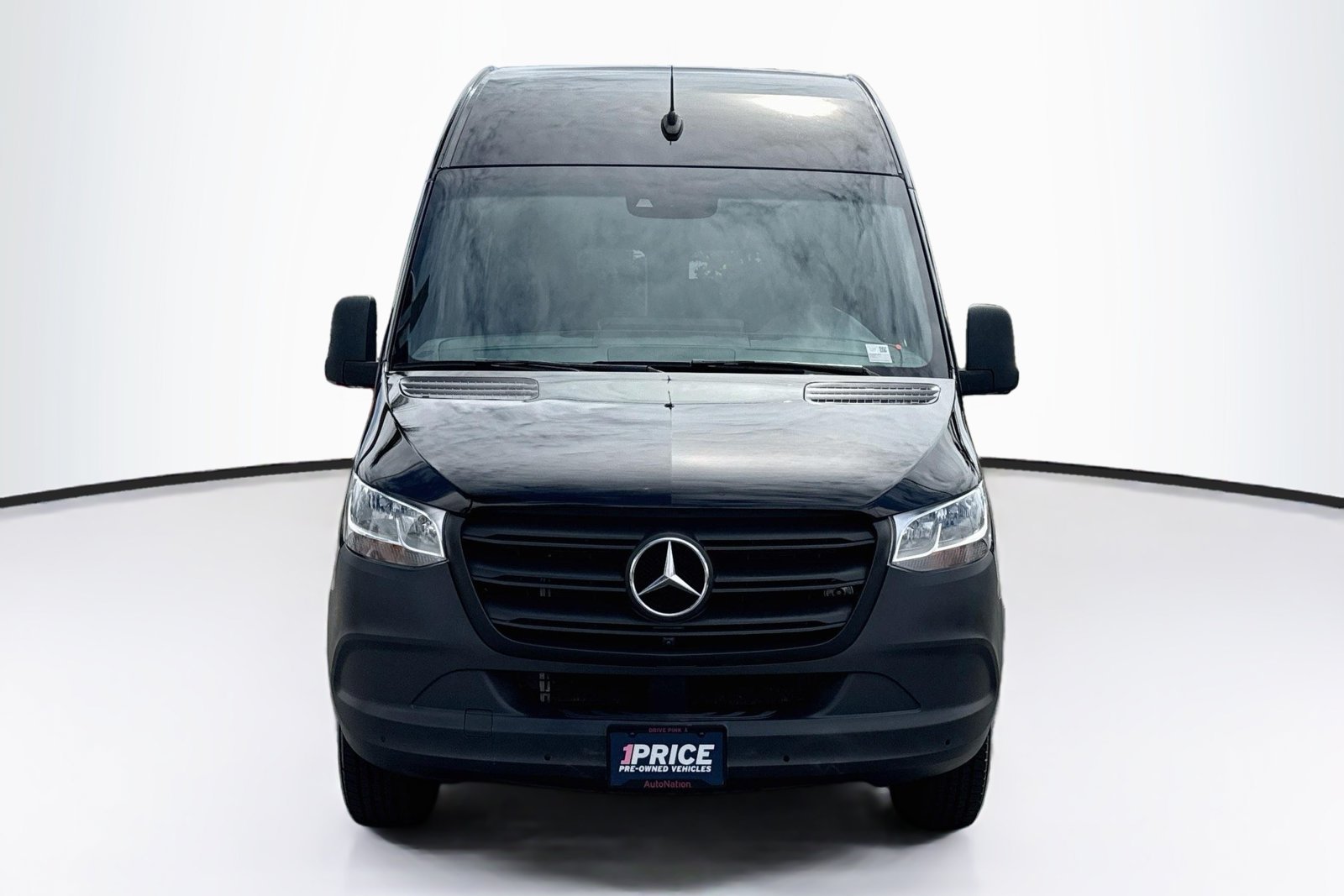 Used 2023 Jet Black Mercedes-Benz  image 2