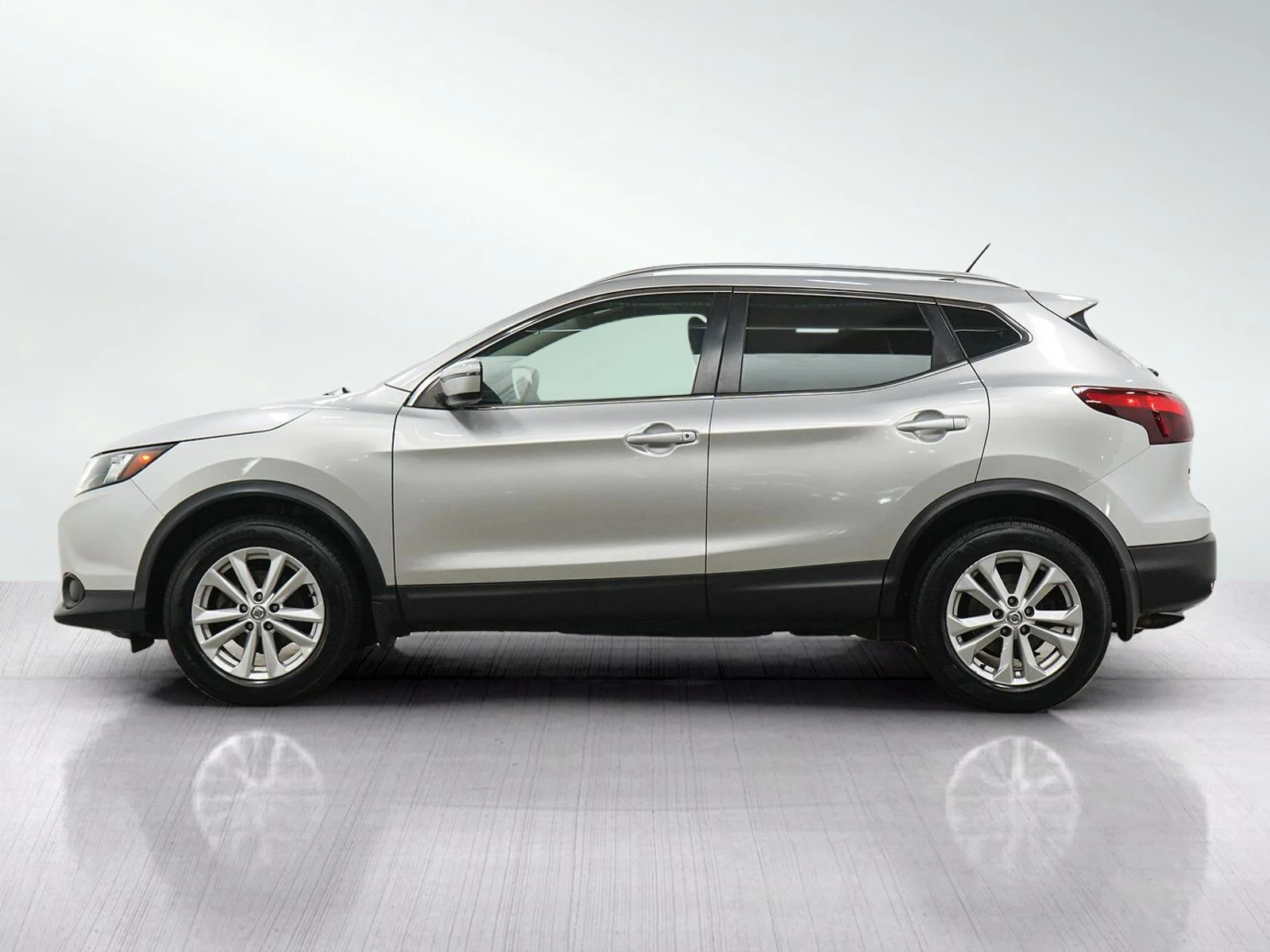Used 2017 Brilliant Silver Nissan SV image 2