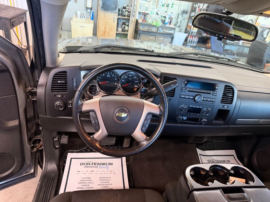 Used 2013 Gray Chevrolet LT image 13