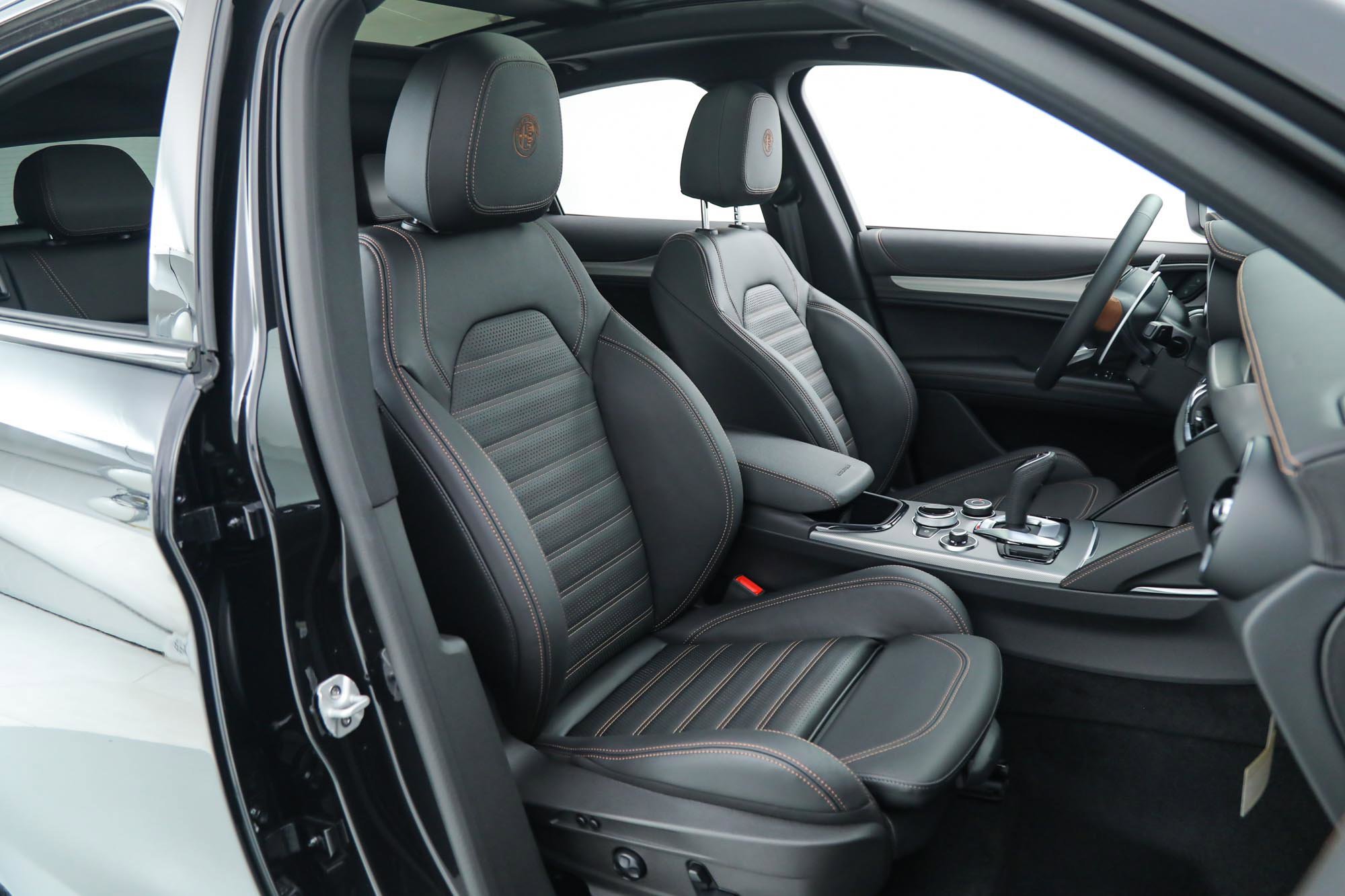 2025 Alfa Romeo Stelvio Intensa - Photo 13