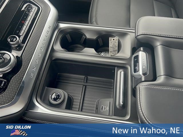 New 2026 Agate Black Metallic Ford MAX Platinum® image 37