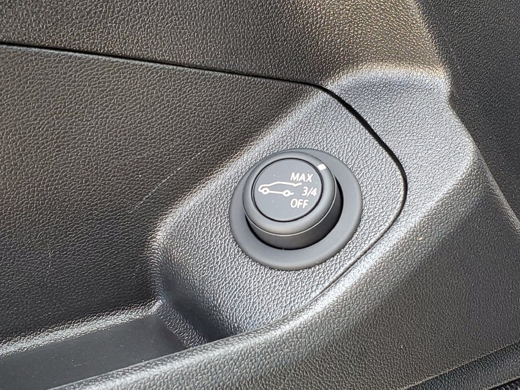 Used 2021 Summit White GMC SLE image 18