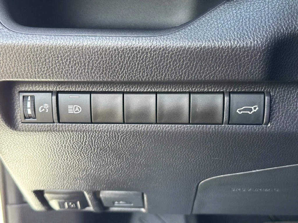 Used 2025 Beige Toyota XLE Premium image 43